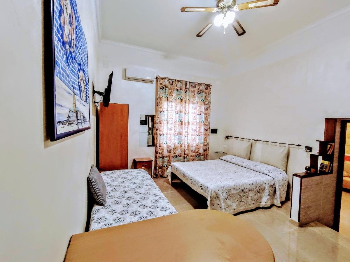 Bed & Breakfast Delle Palme Trapani Dış mekan fotoğraf