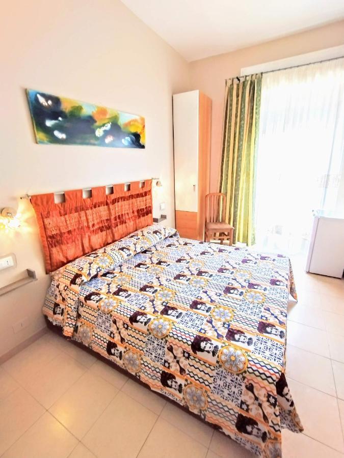 Bed & Breakfast Delle Palme Trapani Dış mekan fotoğraf